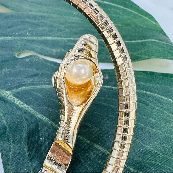 Wrap Snake Bracelet Pearl In Mouth Rhinestone Head Coiled Gold-tone Wrist or Arm - Picture 9 of 13